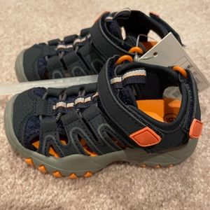 Cat & Jack Boy’s Sandals Size 6
